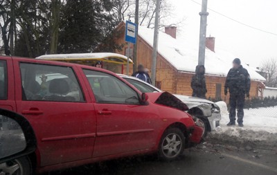 Zdjęcie z kolizji 15 lutego br. wykonane przez czytelnika KrosnoCity.pl