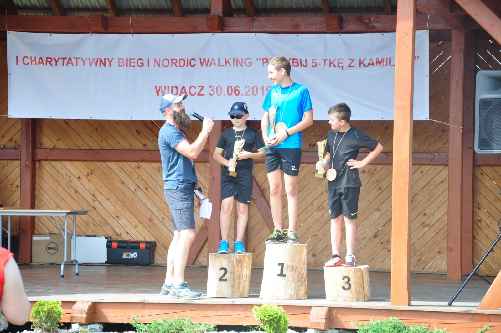 I Charytatywny Bieg oraz marsz Nordic Walking "Przybij Piątkę z Kamilem"