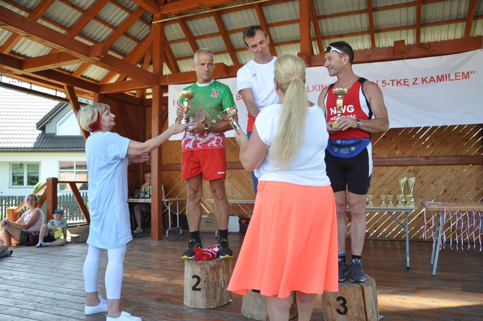 I Charytatywny Bieg oraz marsz Nordic Walking "Przybij Piątkę z Kamilem"