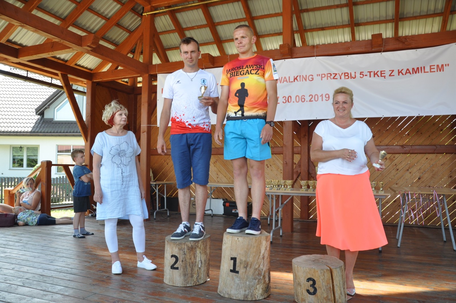 I Charytatywny Bieg oraz marsz Nordic Walking "Przybij Piątkę z Kamilem"