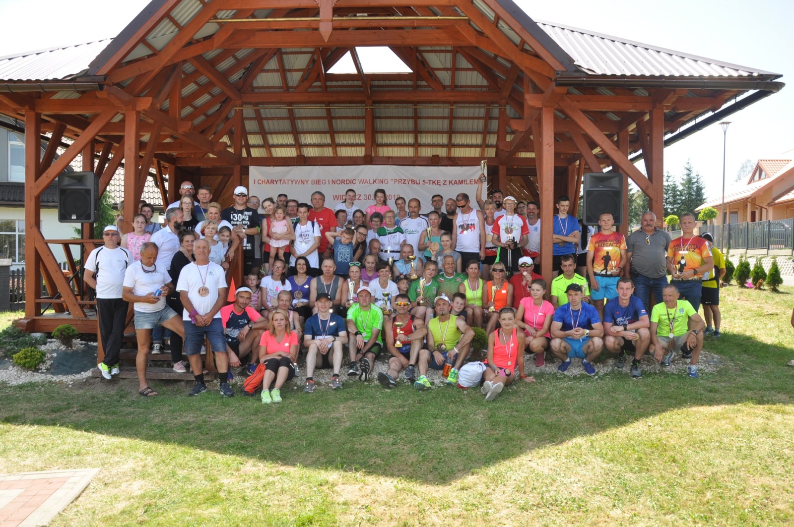 I Charytatywny Bieg oraz marsz Nordic Walking "Przybij Piątkę z Kamilem"