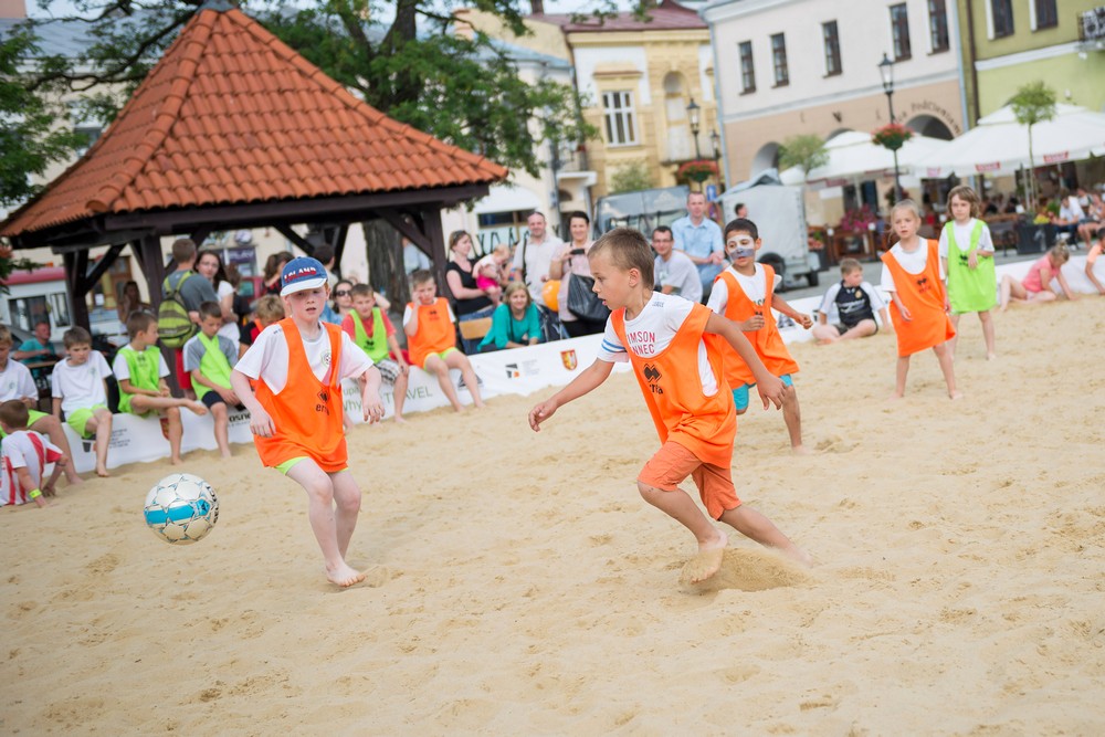 Plaża na krośnieńskim rynku 2014 fot. Łukasz Jaracz