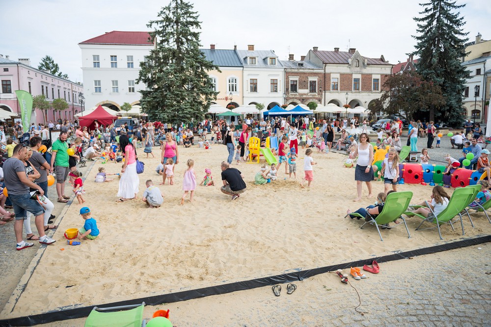 Plaża na krośnieńskim rynku 2014 fot. Łukasz Jaracz