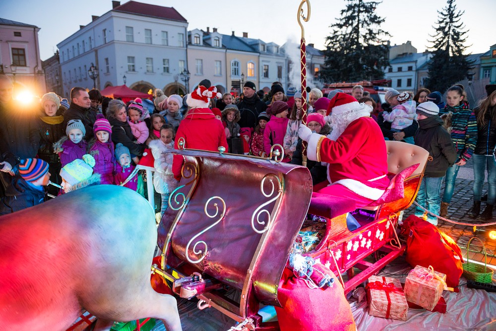 Wigilia na krośnieńskim rynku 2014 fot. Łukasz Jaracz