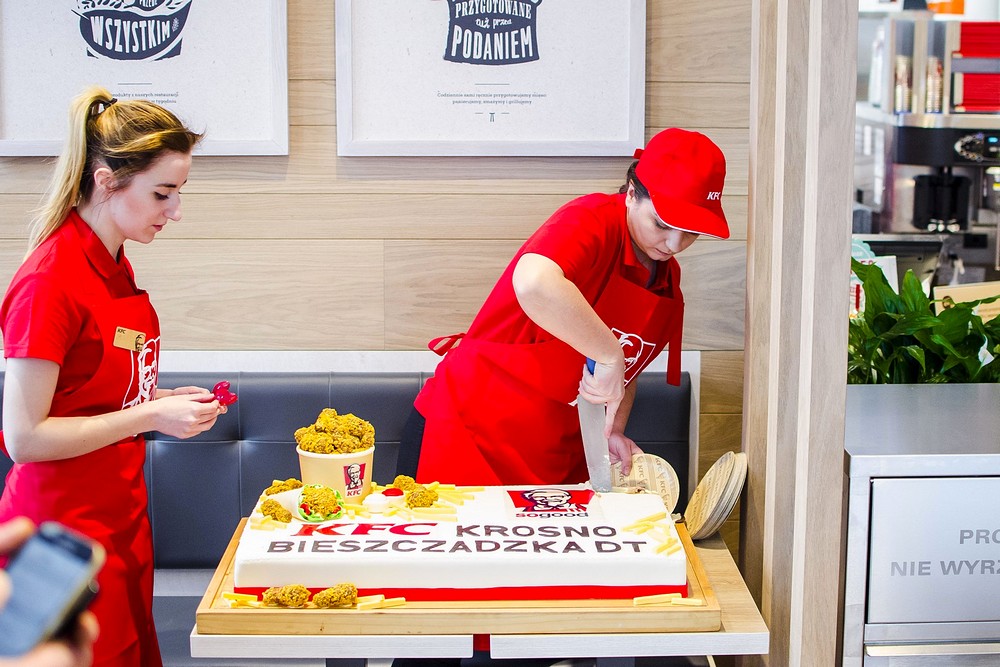 KFC w Krośnie otwarte. Fot. Karol Słomka