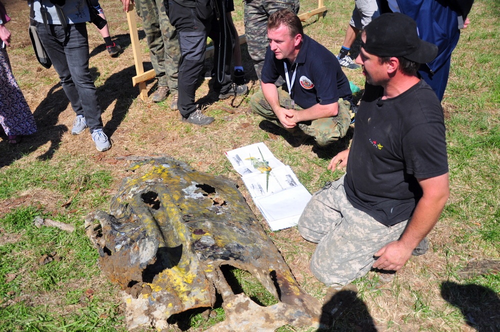 Prace archeologiczne: Messerschmitt Bf 109 E. Fot. KrosnoCity.pl