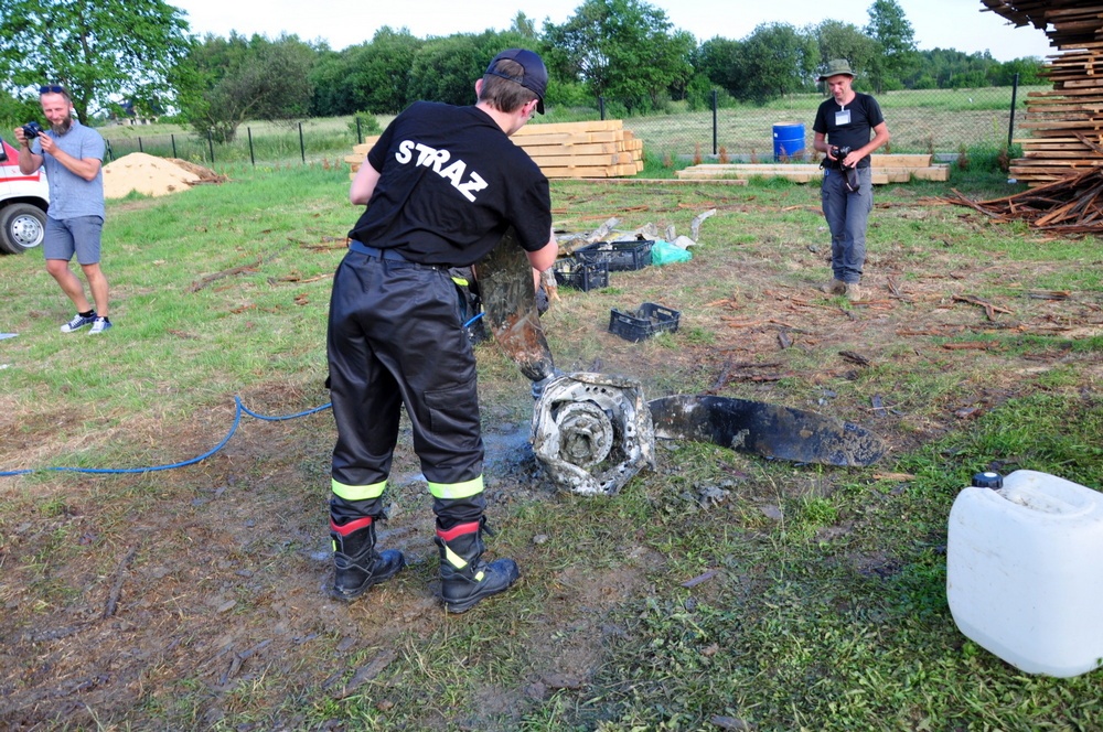 Prace archeologiczne: Messerschmitt Bf 109 E. Fot. KrosnoCity.pl