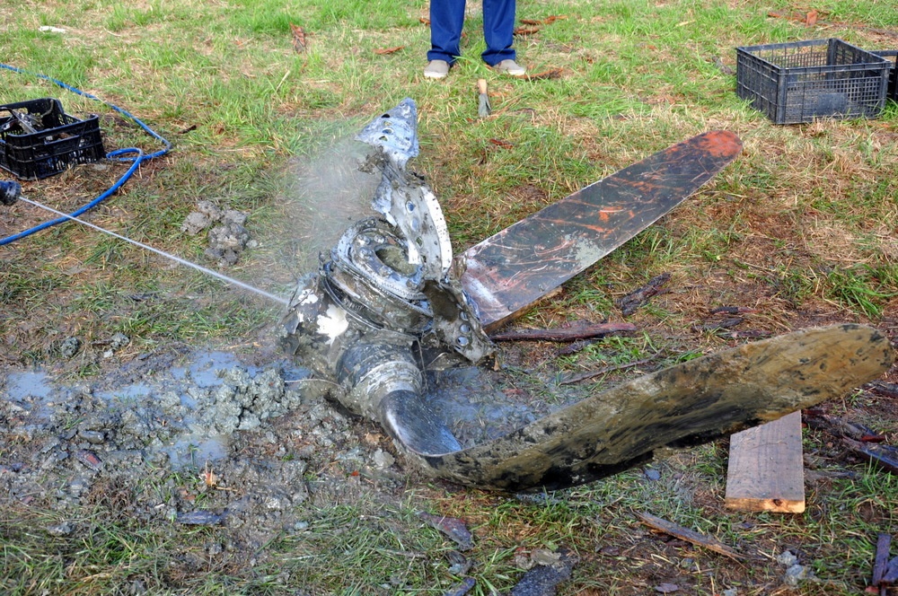 Prace archeologiczne: Messerschmitt Bf 109 E. Fot. KrosnoCity.pl