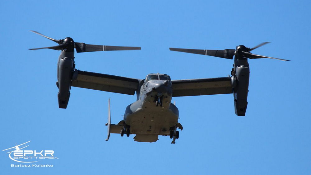 Bell-Boeing V-22 Osprey nad Krosnem. Fot. Bartosz Kolanko