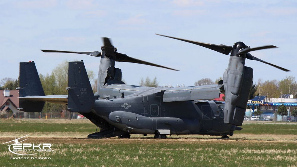 Bell-Boeing V-22 Osprey nad Krosnem. Fot. Bartosz Kolanko
