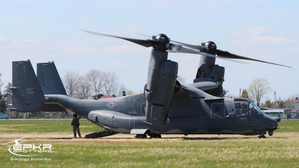 Bell-Boeing V-22 Osprey nad Krosnem. Fot. Bartosz Kolanko