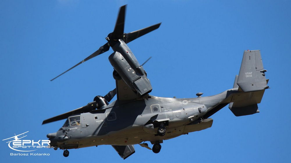 Bell-Boeing V-22 Osprey nad Krosnem. Fot. Bartosz Kolanko