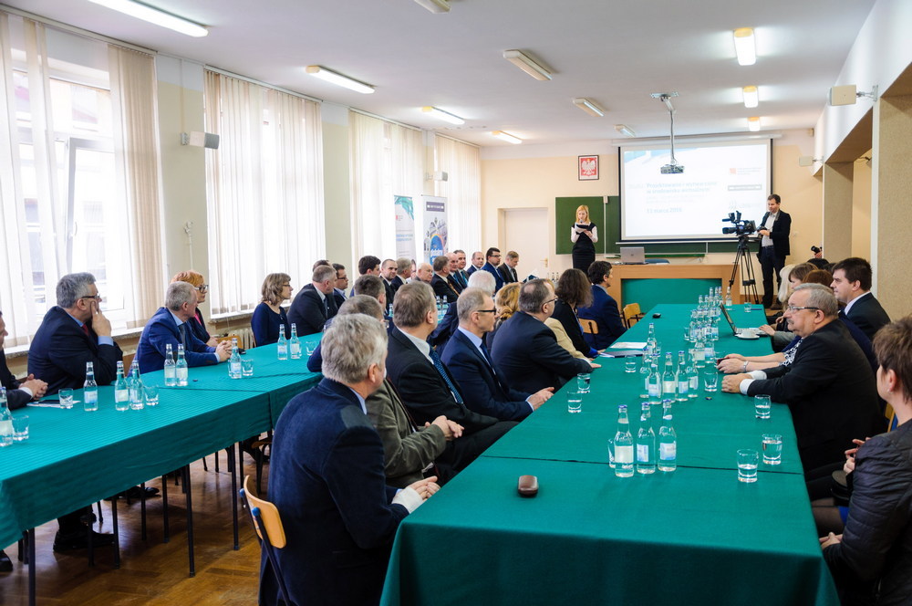 III Targi Zatrudnienia i Edukacji w Krośnie. Fot. Piotr Dymiński