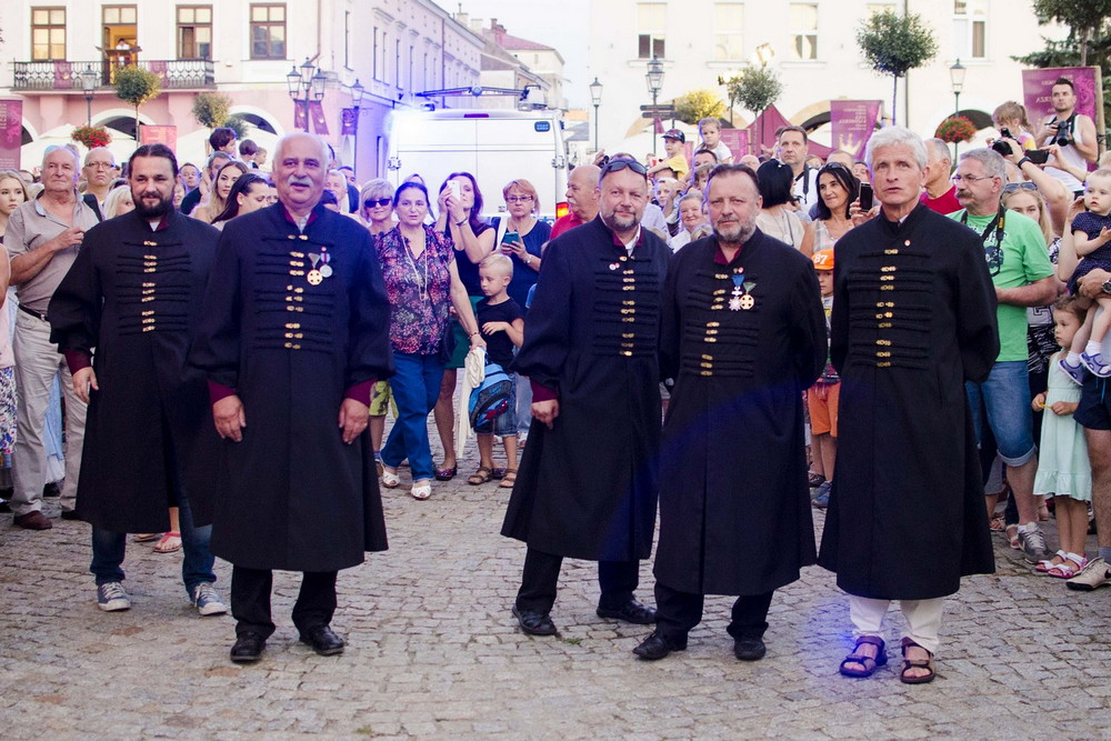 Jan Kazimierz przybywa do Krosna. Fot. Karol Słomka