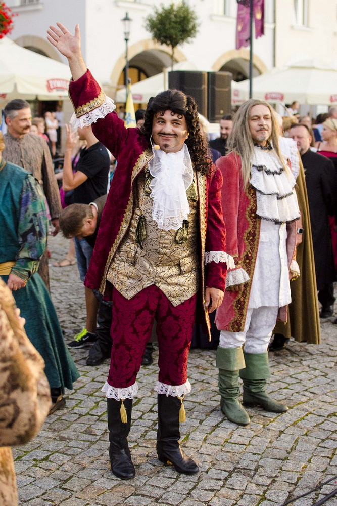 Jan Kazimierz przybywa do Krosna. Fot. Karol Słomka