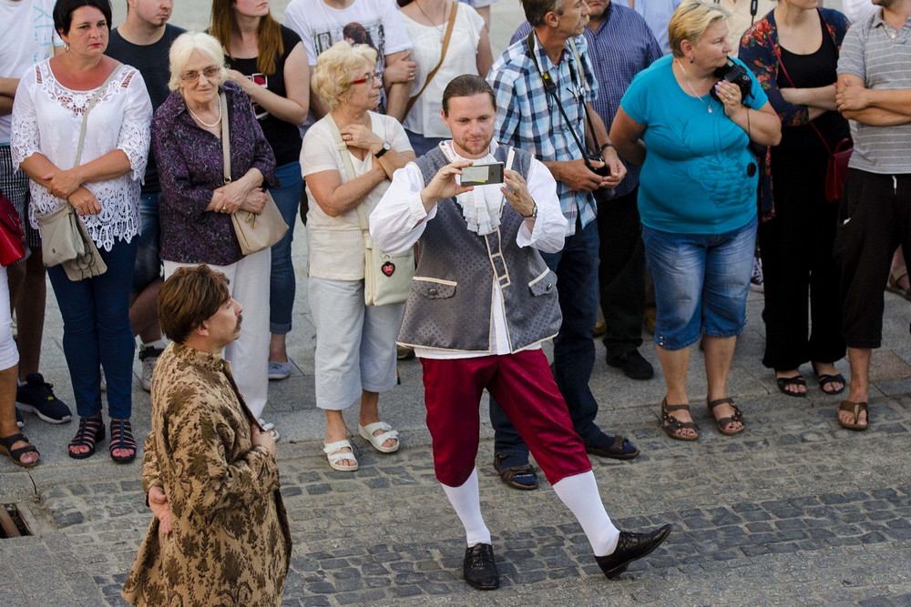Jan Kazimierz przybywa do Krosna. Fot. Karol Słomka