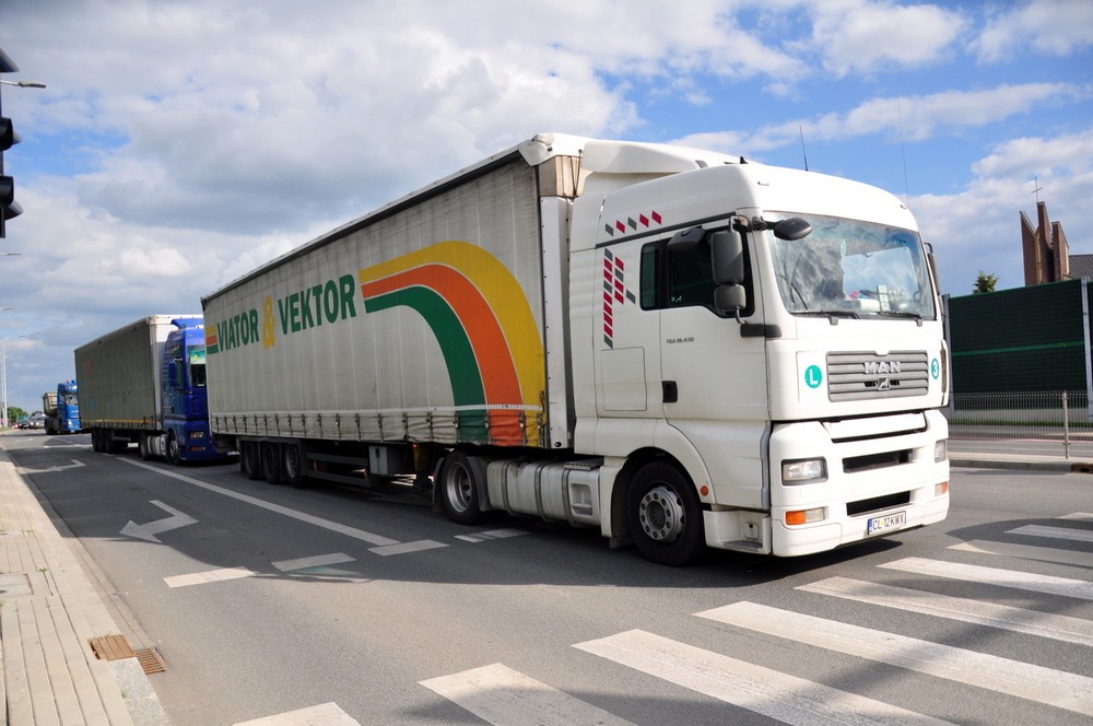 Karambol na DK28. Fot. Piotr Dymiński